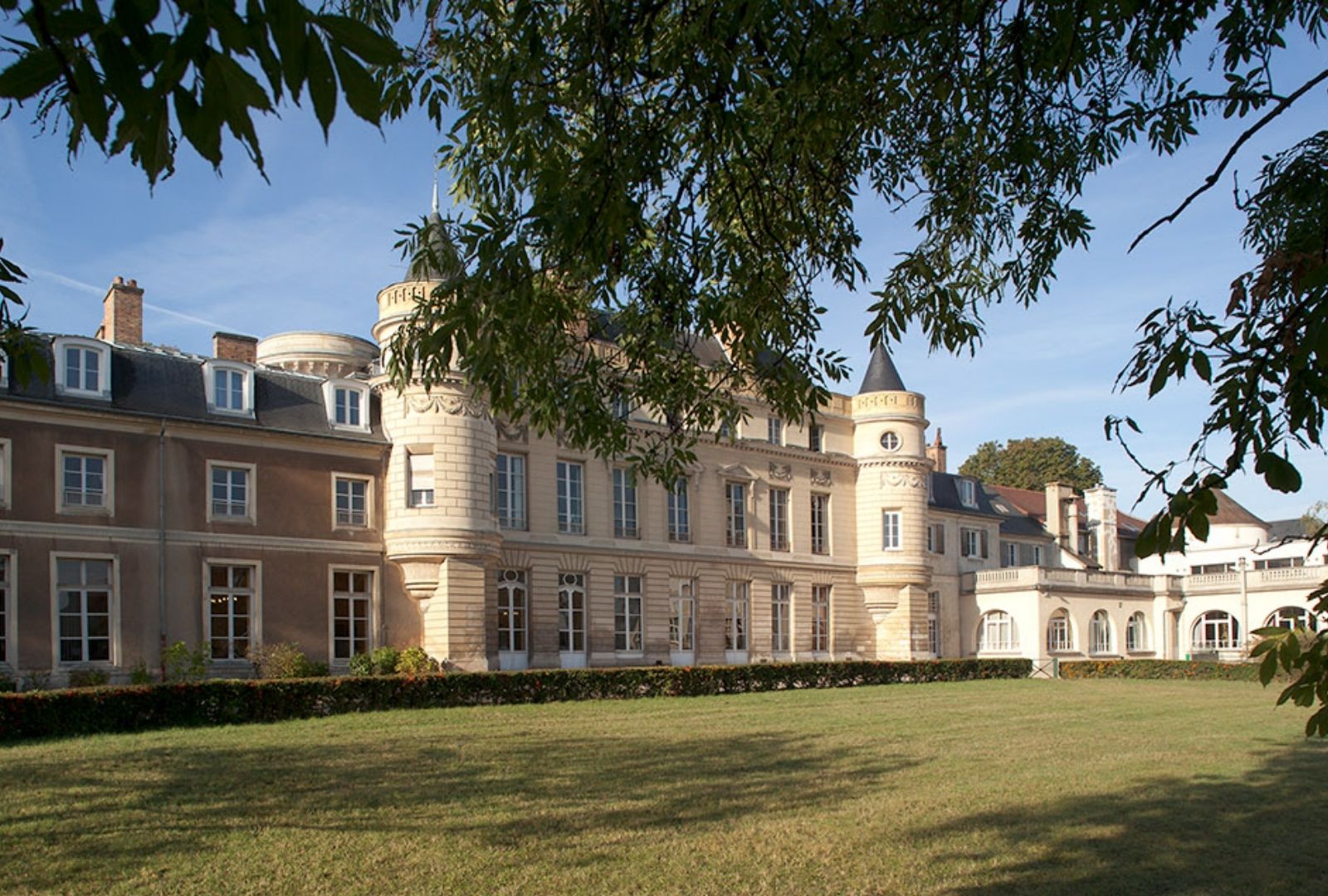 Boarding School no Canadá — estudantes internacionais em Toronto com programa de excelência acadêmica