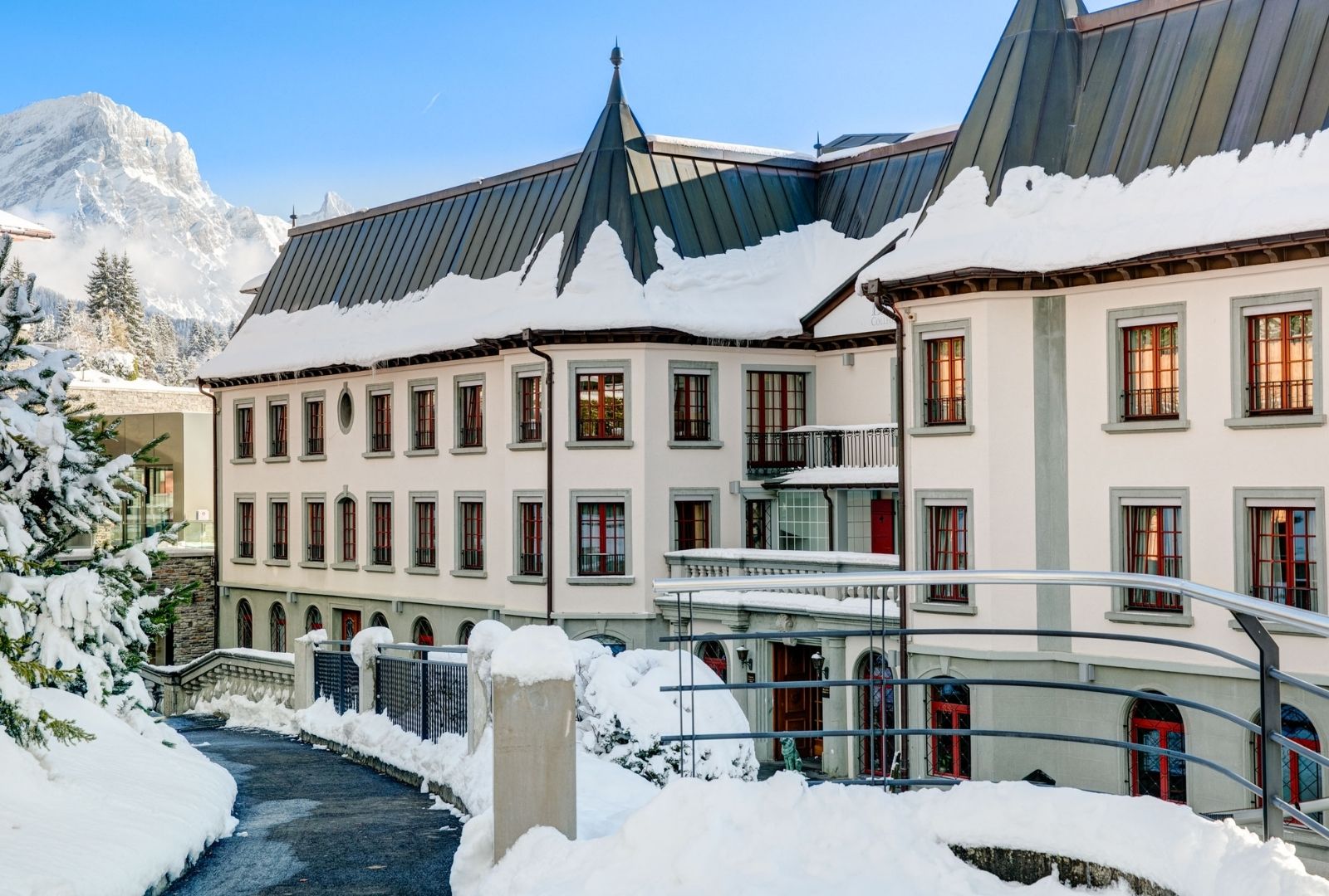 Instituto educacional francês de elite — Paris, Lyon e Nice como destinos de Boarding School