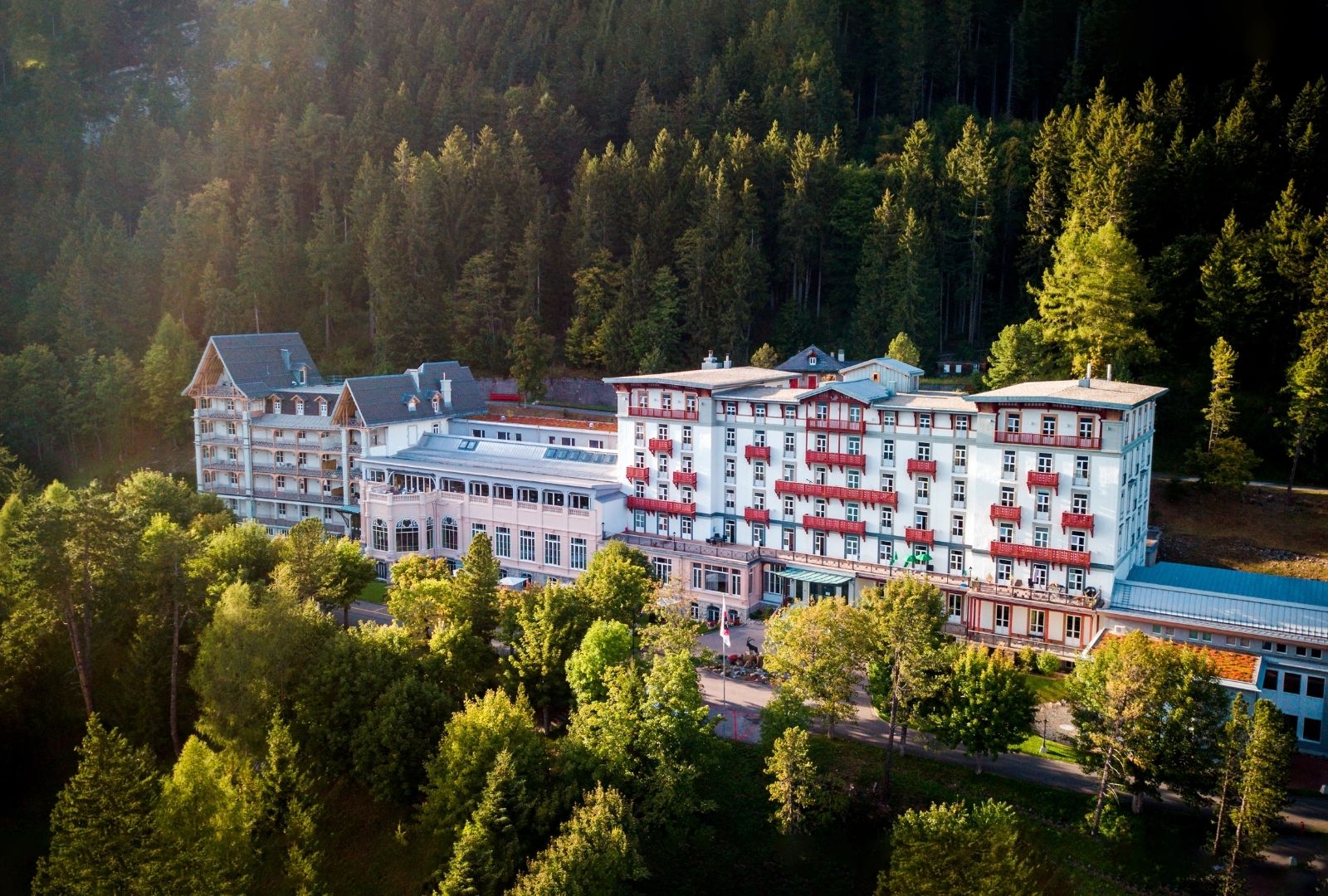 Boarding School na França com foco em Baccalauréat — Paris, Lyon e centros educacionais de prestígio